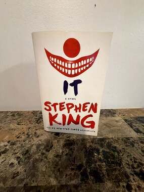 IT by Stephen King (2016 Scribner Trade Paperback Edition)